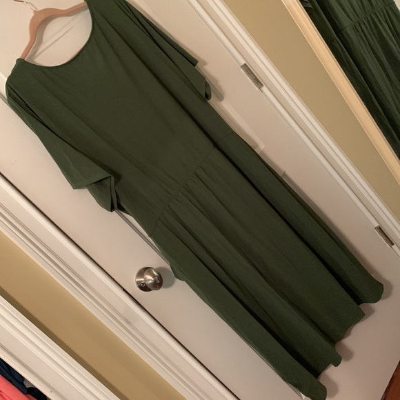 NWT Ava & Viv green faux wrap short sleeve stretchy midi dress 4x (28W-30W) - Picture 6 of 12